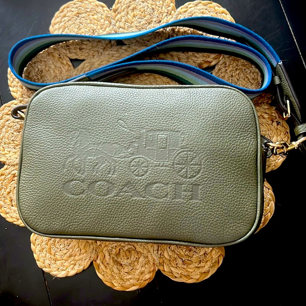 Coach crossbody with horse - green (only used once)